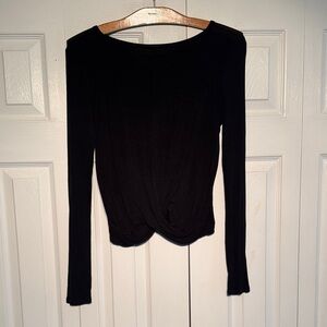 ALO Yoga Black Long-Sleeve Twist Hem Top